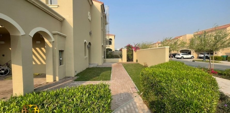 Townhouse i Serena, Dubai, UAE 3 soveværelser, 290.79 kvm № 496840