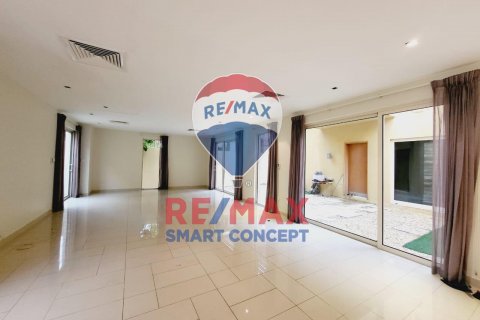 Villa til leje i Al Raha Gardens, Abu Dhabi, UAE 5 soveværelser, 585.3 kvm № 451430 - foto 7