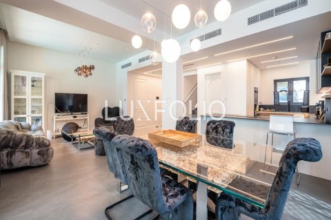 Müüa korter asukohaga Downtown Dubai (Downtown Burj Dubai), AÜE: 3 magamistoaga, 352 m² Nr 627782 - pilt 6