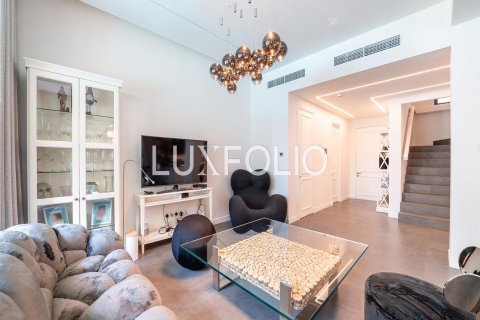 Müüa korter asukohaga Downtown Dubai (Downtown Burj Dubai), AÜE: 3 magamistoaga, 352 m² Nr 627782 - pilt 2