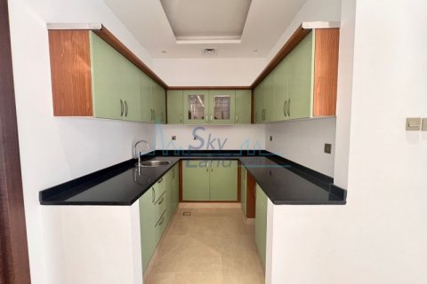 Villa para arrendamento em Umm Suqeim, Dubai, EAU 5 quartos, 604 m2 № 576757 - foto 27