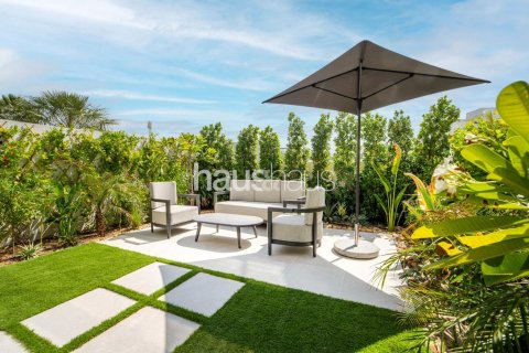 Üürile anda villa asukohaga Jumeirah Golf Estates, Dubai, AÜE: 3 magamistoaga, 178 m² Nr 626779 - pilt 12