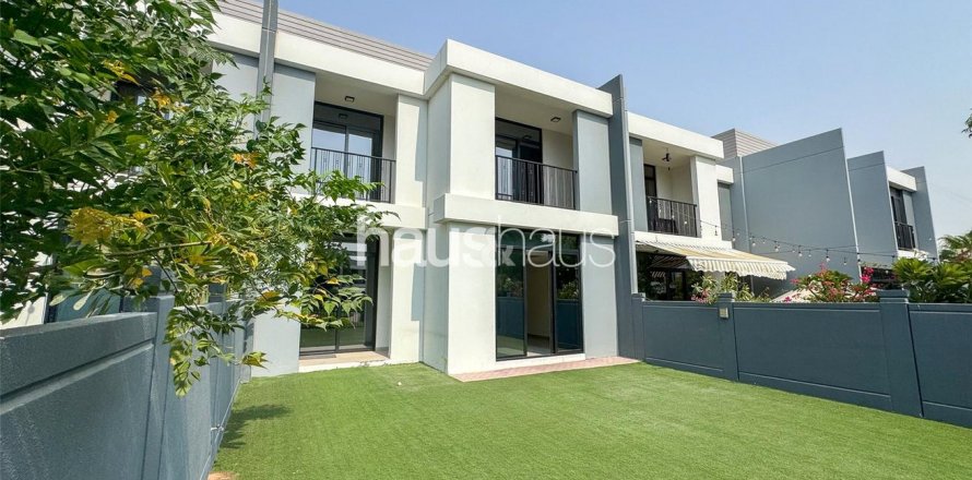 Māja Motor City, Dubaijā, AAE 4 istabas, 270 m2 Nr. 626777