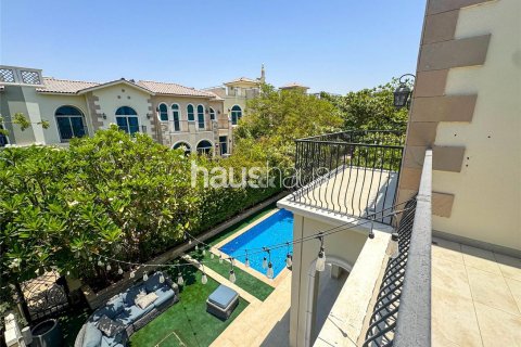 Vilë në Motor City, Dubai, Emiratet e Bashkuara Arabe 5 dhoma gjumi, 452 m2. № 626778 - Foto 12