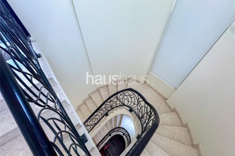Vilë në Motor City, Dubai, Emiratet e Bashkuara Arabe 5 dhoma gjumi, 452 m2. № 626778 - Foto 16