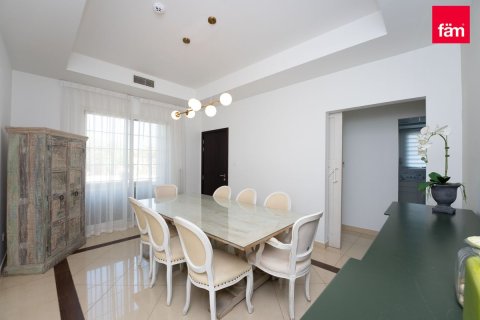 Villa itt: Dubai, EAE, 5 hálószoba, 1007.7 m², azonosító: 612579 - fénykép 9