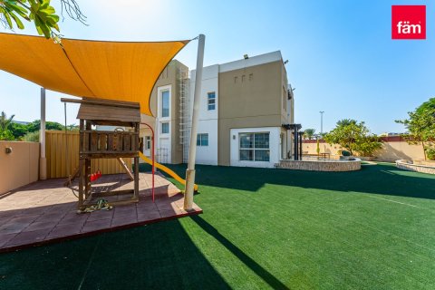 Villa itt: Dubai, EAE, 5 hálószoba, 1007.7 m², azonosító: 612579 - fénykép 2