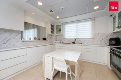 Villa itt: Dubai, EAE, 5 hálószoba, 1007.7 m², azonosító: 612579 - fénykép 11
