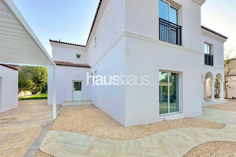 Vilë në Dubai Investment Park, Emiratet e Bashkuara Arabe 5 dhoma gjumi, 577 m2. № 625442 - Foto 21