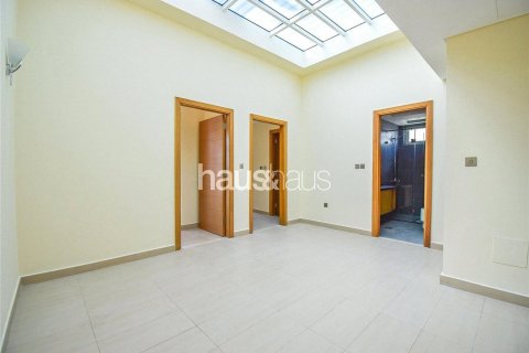 Вилла Jumeirah Park, Дубай, БАӘ-да 4 жатын бөлмелер, 386 м² № 625201 - фото 10