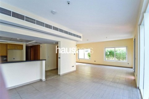 Villa in Jumeirah Park, Dubai, UAE 4 bedrooms, 386 sq.m. № 625202 - photo 6