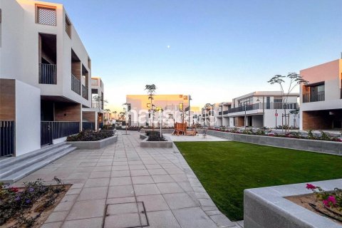 Villa en venta en Arabian Ranches 3, Dubai, EAU 4 dormitorios, 268 m2 № 625344 - foto 12