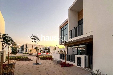 Villa en venta en Arabian Ranches 3, Dubai, EAU 4 dormitorios, 268 m2 № 625344 - foto 16