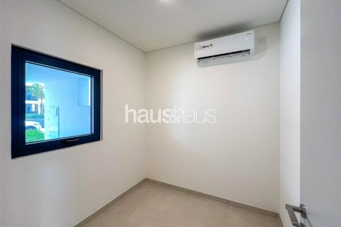 Villa en venta en Arabian Ranches 3, Dubai, EAU 4 dormitorios, 268 m2 № 625344 - foto 21