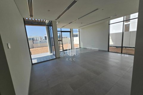 Abu Dhabi, UAE의 임대용 빌라 침실 4개, 460제곱미터 번호 577274 - 사진 3