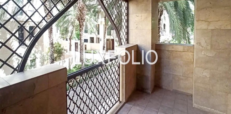 Apartmen di Old Town, Dubai, UAE 1 bilik tidur, 81 meter persegi № 627776