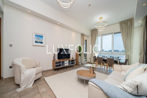 Apartamento en venta en Palm Jumeirah, Dubai, EAU 3 dormitorios, 227 m2 № 627779 - foto 2