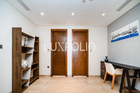 Apartamento en venta en Palm Jumeirah, Dubai, EAU 3 dormitorios, 227 m2 № 627779 - foto 14