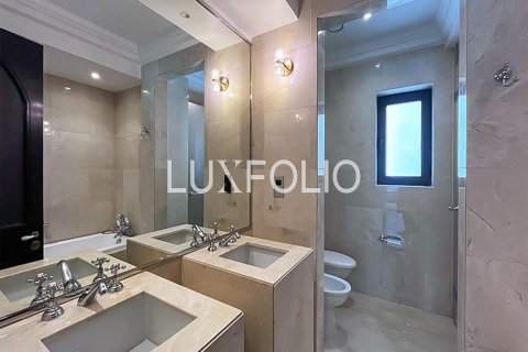 Apartment in Downtown Dubai (Downtown Burj Dubai), UAE 3 bedrooms, 355 sq.m. № 627778 - photo 14