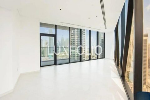 Apartment in Business Bay, Dubai, UAE 3 bedrooms, 194 sq.m. № 627868