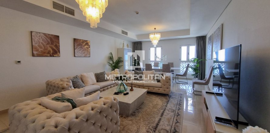 Apartament në Palm Jumeirah, Dubai, Emiratet e Bashkuara Arabe 2 dhoma gjumi, 200 m2. № 593419