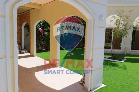 Vila u gradu Al Samha, Abu Dhabi, UAE 5 spavaće sobe, 285 m2 Br. 481697 - Slika 3