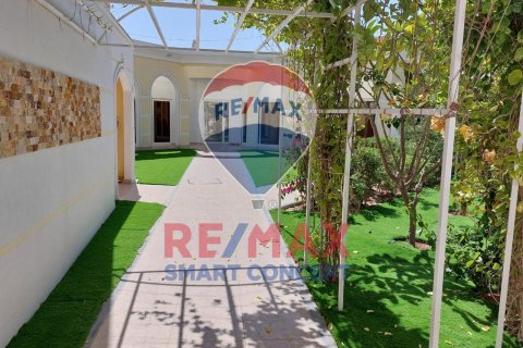 Vila u gradu Al Samha, Abu Dhabi, UAE 5 spavaće sobe, 285 m2 Br. 481697 - Slika 15