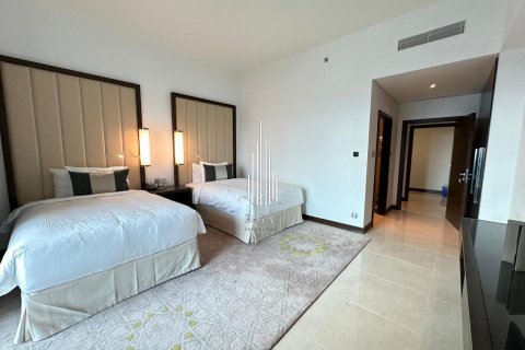 Apartment in The Marina, Abu Dhabi, UAE 2 bedrooms, 140.3 sq.m. № 453559 - photo 23