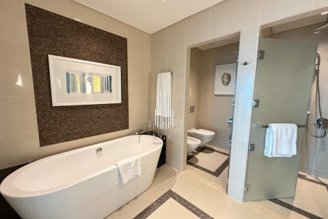 Apartment in The Marina, Abu Dhabi, UAE 2 bedrooms, 140.3 sq.m. № 453559 - photo 24