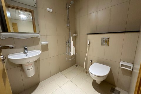 Appartamento in affitto a Al Khalidiya, Abu Dhabi, EAU 2 camere da letto, 135.9 mq. № 453557 - foto 17