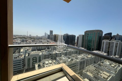 Appartamento a Al Khalidiya, Abu Dhabi, EAU 2 camere da letto, 135.9 mq. № 453557