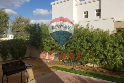 Vila di Al Ghadeer, Abu Dhabi, UEA 3 kamar tidur, 226 m2 nomor 506988 - foto 9