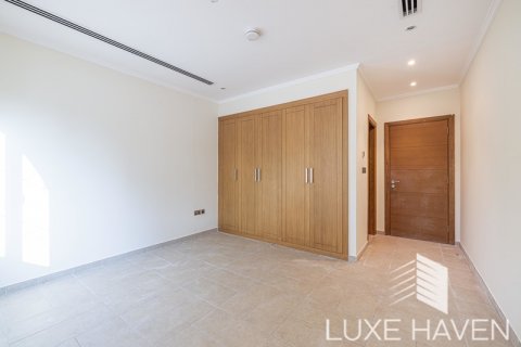Villa te huur in Jumeirah Park, Dubai, VAE 5 slaapkamers, 435.62 vr.m., nr 372678 - foto 9