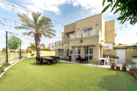 Vilă în Meadows, Dubai, EAU 6 dormitoare, 457 mp.  №625814