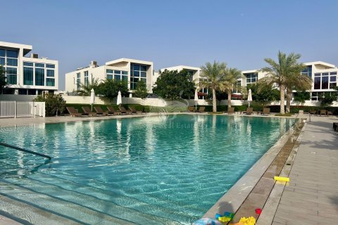 Townhouse di Dubai, UEA 3 kamar tidur, 155.1 m2 nomor 577425 - foto 13