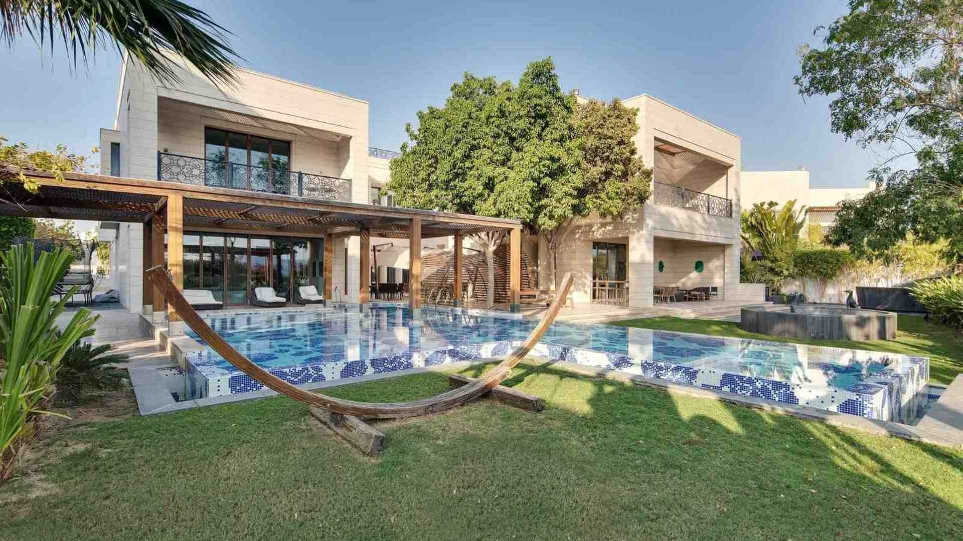 EMIRATES HILLS - SECTOR V