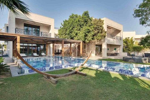 EMIRATES HILLS - SECTOR V Emirates Hills, Dubaijā, AAE Nr. 109553