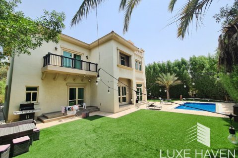 Villa te huur in Jumeirah Islands, Dubai, VAE 4 slaapkamers, 490.99 vr.m., nr 366854 - foto 2