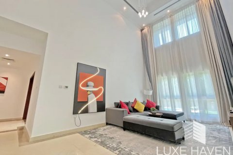 Villa te huur in Jumeirah Islands, Dubai, VAE 4 slaapkamers, 490.99 vr.m., nr 366854 - foto 9
