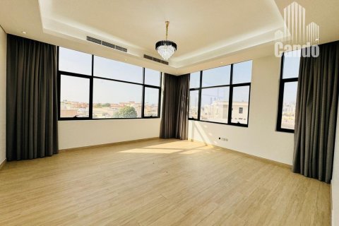 Villa til leje i Al Quoz, Dubai, UAE 5 soveværelser, 997.7 kvm № 577087 - foto 17