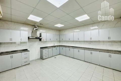 Villa til leje i Al Quoz, Dubai, UAE 5 soveværelser, 997.7 kvm № 577087 - foto 21