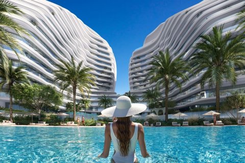 Apartment til salg i Dubai, UAE 3 soveværelser, 202 kvm № 623136 - foto 2