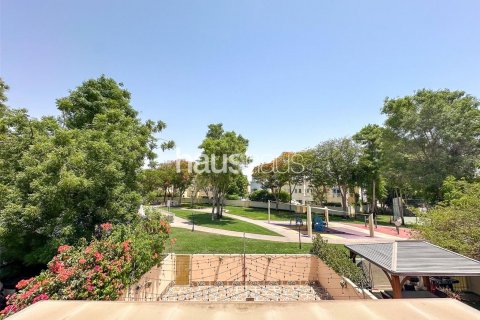 Таунхаус в The Springs, Дубай, ОАЭ 3 спальни, 240м2 № 625908