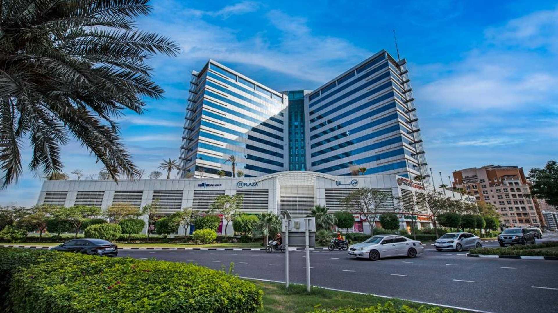 IT PLAZA APARTMENTS