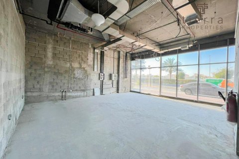 Tienda en Al Furjan, Dubai, EAU 86 m² № 453447