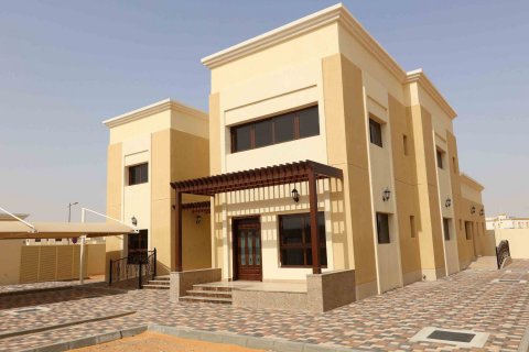 Complesso immobiliare Al Shuaiba Residential a Al Shuibah, Al Ain, EAU № 226028