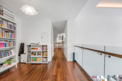Dupleks u City Walk, Dubai, UAE 4 spavaćih soba, 273 m2 Br. 593368 - fotografija 24