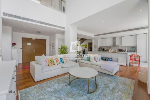 Duplex i City Walk, Dubai, UAE 4 soveværelser, 273 kvm № 593368
