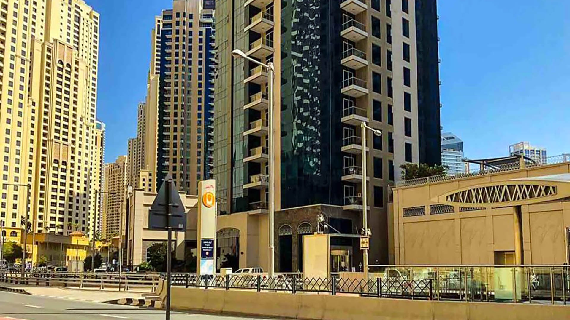 MARINA PROMENADE