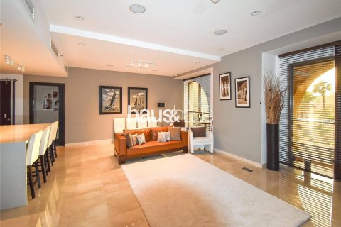 Apartment til salg i Jumeirah Beach Residence, Dubai, UAE 4 soveværelser, 264 kvm № 625760 - foto 8